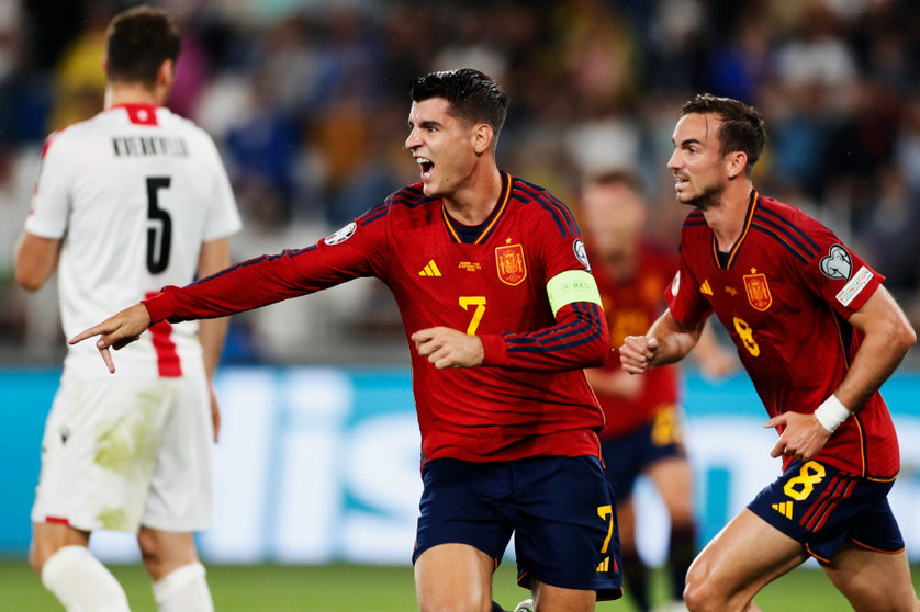 Álvaro Morata celebra uno de los goles de la Selección 