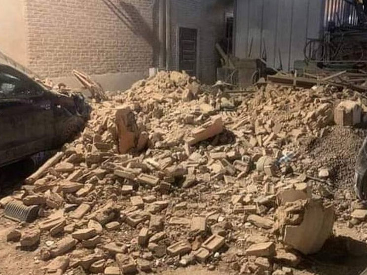 El terremoto ha derribado varias edificios en el vecino país/ Le360