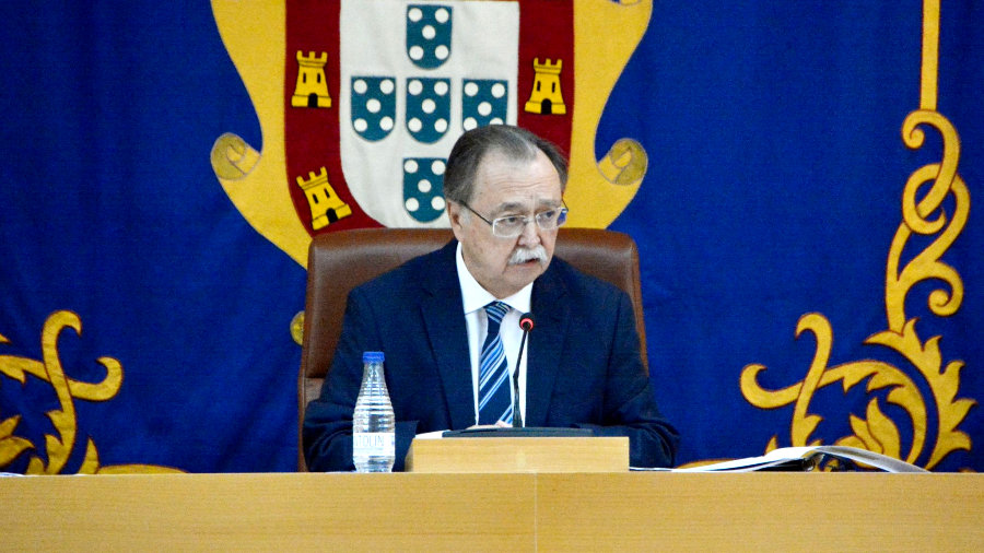 El presidente de la Ciudad durante la última sesión plenaria _ Archivo