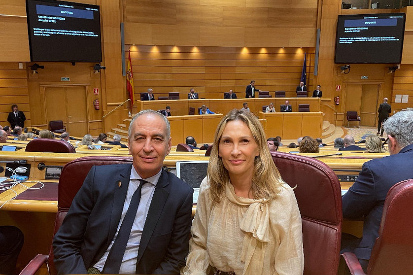 Abdelhakim Abdeselam y Cristina Díaz, senadores por Ceuta/ Archivo