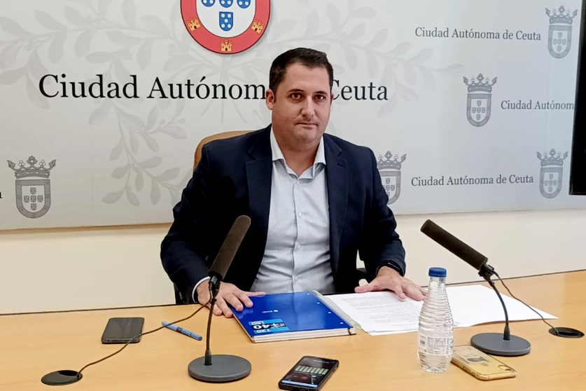 Alejandro Ram&iacute;rez, portavoz del Gobierno, durante su comparecencia de este martes / S. I&ntilde;esta