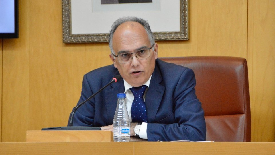  Alberto Gaitán, durante el transcurso de una sesión plenaria / Alejandro Castillo 