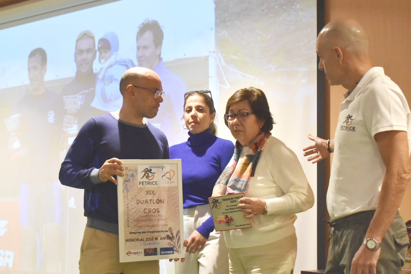 Gala de premios de la Federación de Triatlón de Ceuta (12)