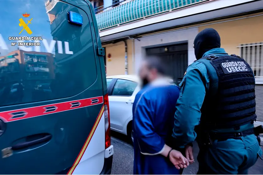 Detenci&oacute;n de un im&aacute;n en Madrid por radicalizaci&oacute;n de j&oacute;venes