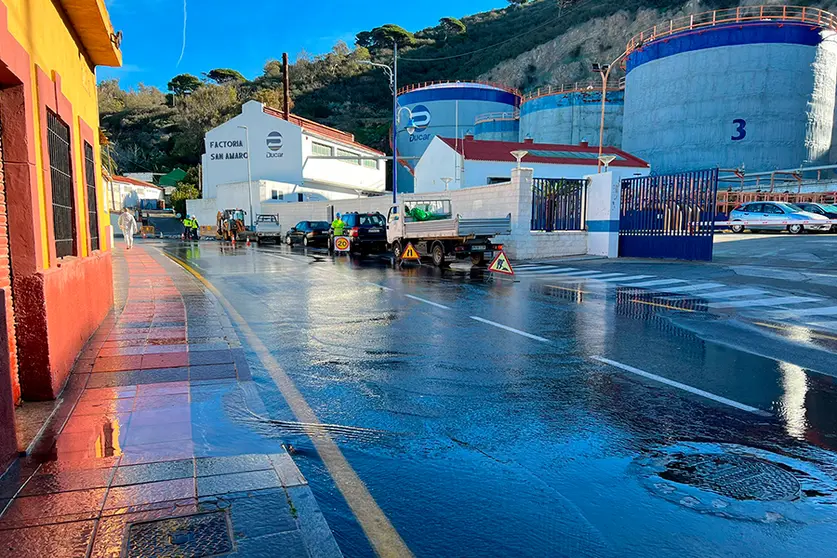 Vertido en San Amaro / Daniel Hern&aacute;ndez
