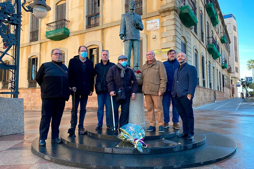Homenaje a los escoltas de S&aacute;nchez Prado / Pablo Mat&eacute;s
