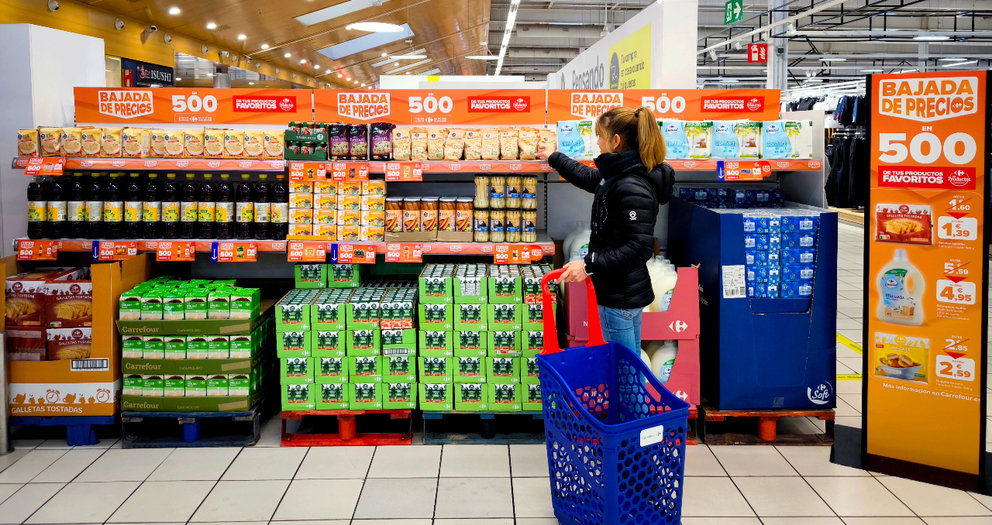 Carrefour anuncia una _baja de precios en 500 productos_ en Ceuta