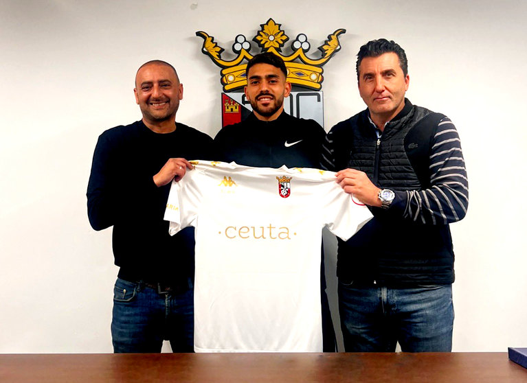 Sofiane renueva hasta 2026 con la AD Ceuta FC