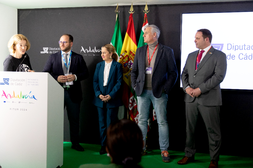 La Intercontinental Race se presenta en el stand de la Diputaci&oacute;n de C&aacute;diz / Servicios Tur&iacute;sticos