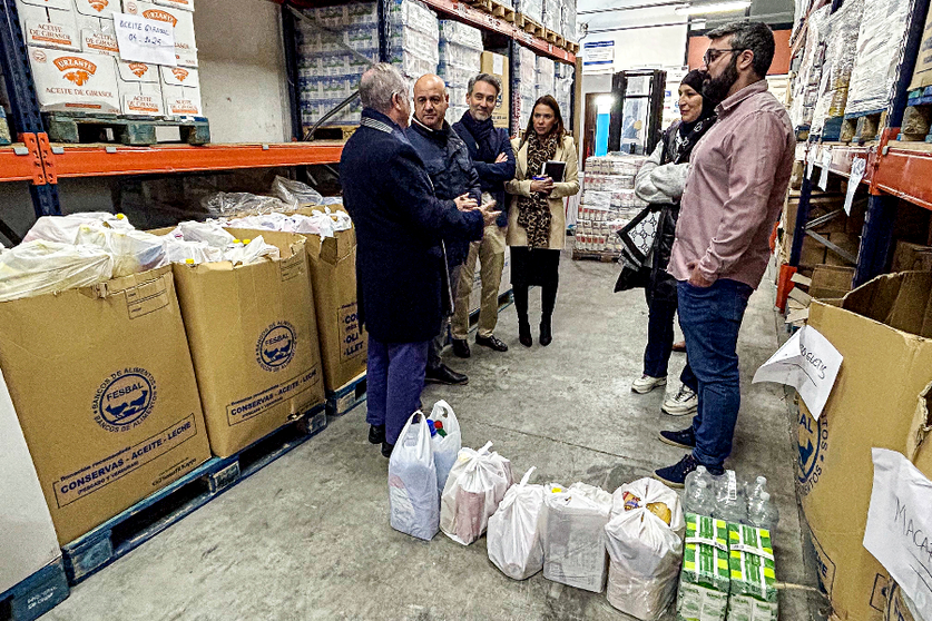El PSOE visita la sede del Banco de Alimentos / PSOE
