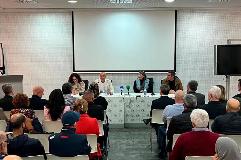 Presentaci&oacute;n de La Hermandad 'El &Aacute;ngulo' / Daniel Hern&aacute;ndez