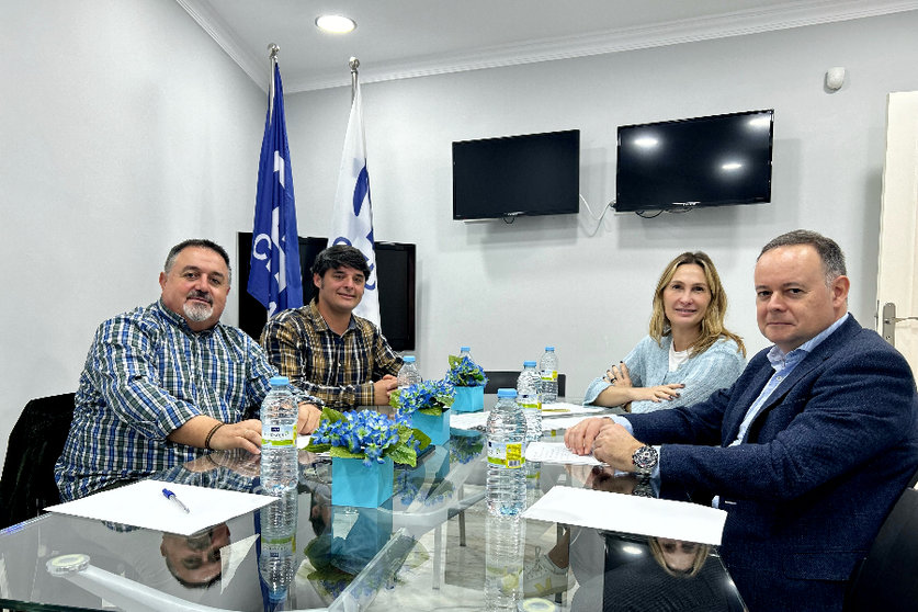 Los parlamentarios ceutíes se reúnen con los representantes de AUME en Ceuta / PP