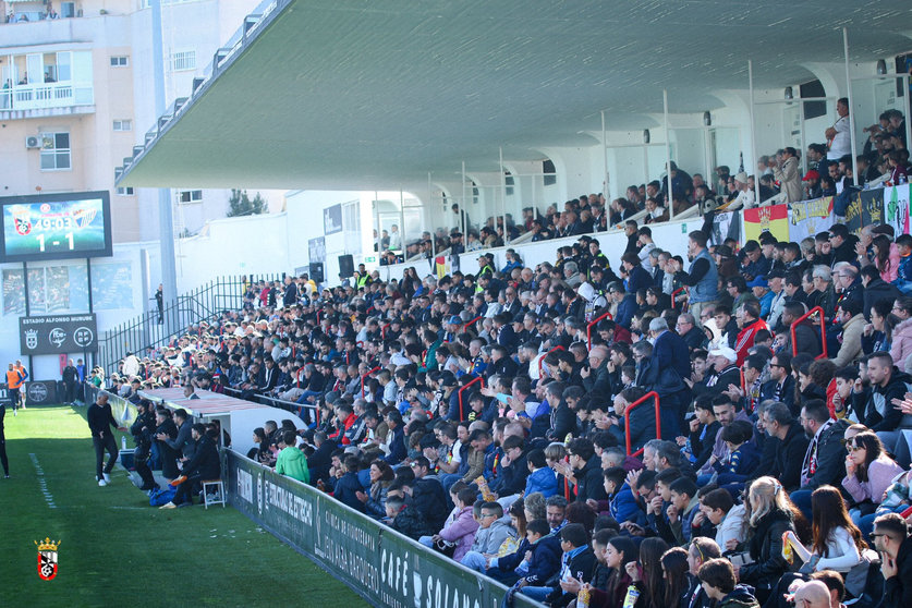 Afición de la AD Ceuta FC en el Murube 