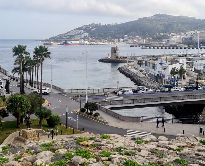 Así se ve Ceuta desde el Baluarte de la Bandera de las Murallas Reales  (7)