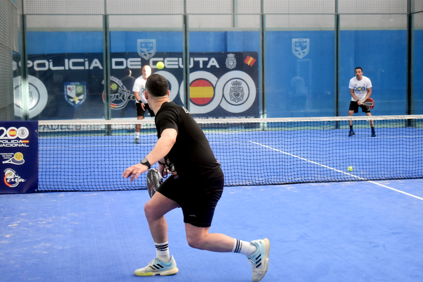 Arranca el Torneo de P&aacute;del y Tenis de la Polic&iacute;a Nacional . Foto: Rafa B&aacute;ez