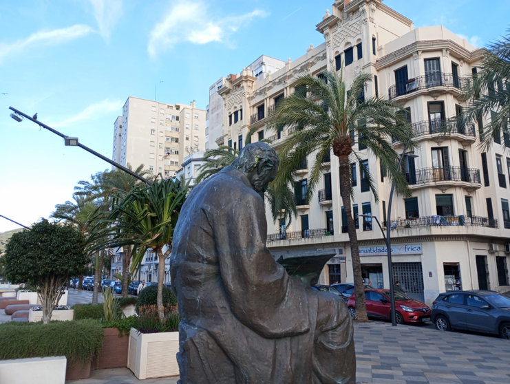 Estatua de Ben Yehuda/ Juanjo Coronado
