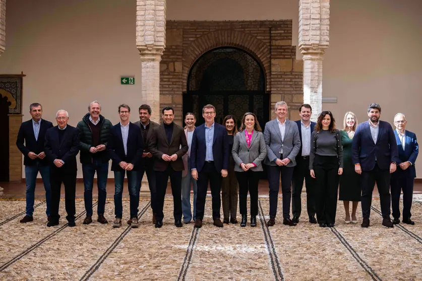 Foto de familia del PP en la ciudad cordobesa/ PP