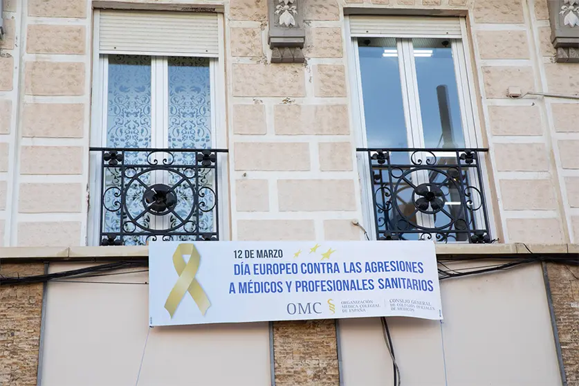 COLEGIO DE M&Eacute;DICOS