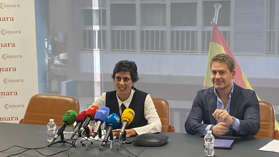  Chandiramani y Bulaix durante la presentaci&oacute;n de este viernes. 