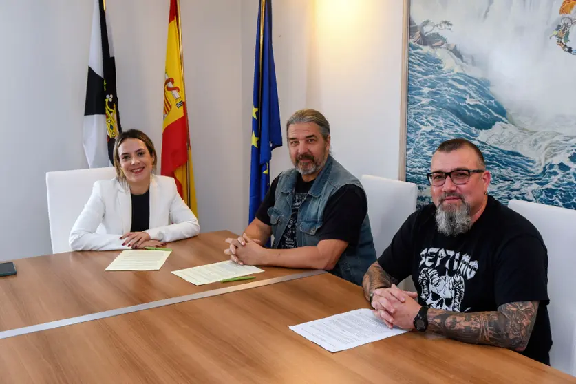 Momento de la firmma del convenio/ Cedida