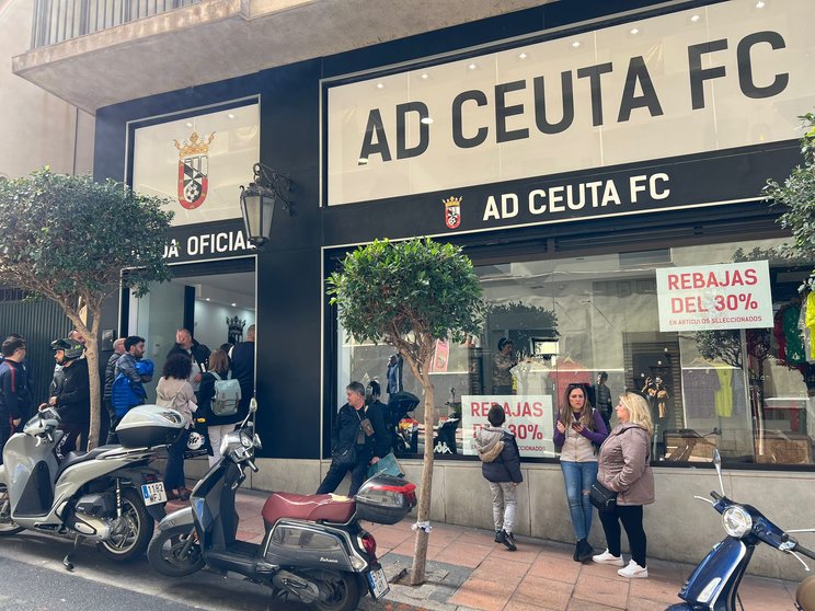 Agotadas las 700 entradas disponibles para la afición de la AD Ceuta FC. Foto: Daniel Hernández