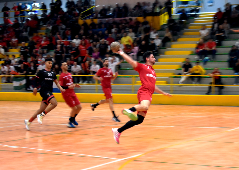 El Balonmano Ram&oacute;n y Cajal consigue el Bronce