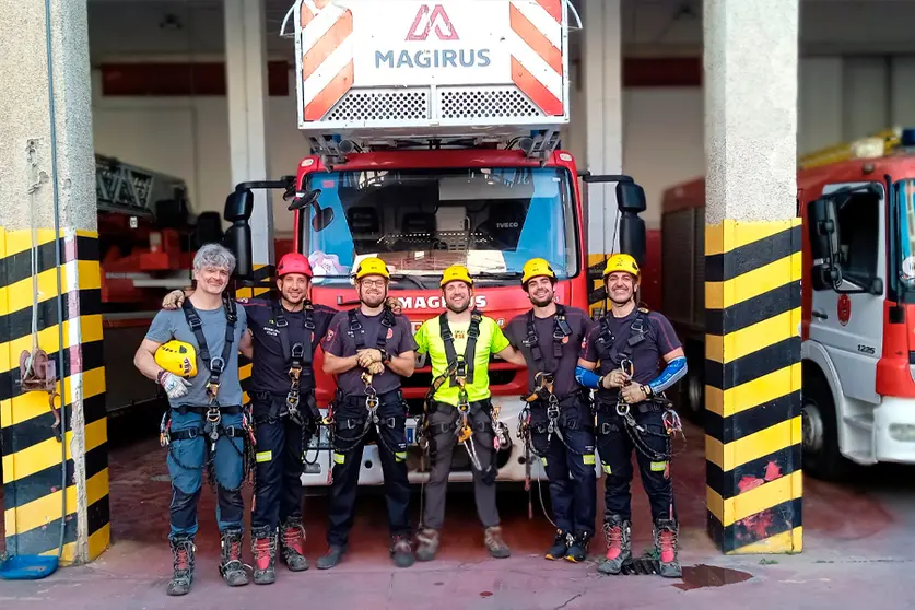 Equipo de rescate vertical de Bomberos Ceuta / C&eacute;sar Mart&iacute;n