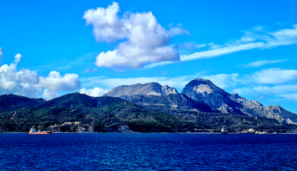 Litoral de la Ciudad Aut&oacute;noma de Ceuta. Foto: Rafa B&aacute;ez