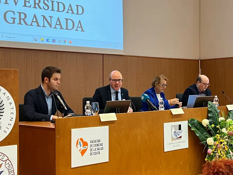Mesa presidencial del evento/ Dani Hern&aacute;ndez