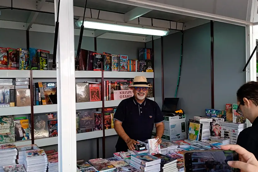 Feria del Libro / C&eacute;sar Mart&iacute;n