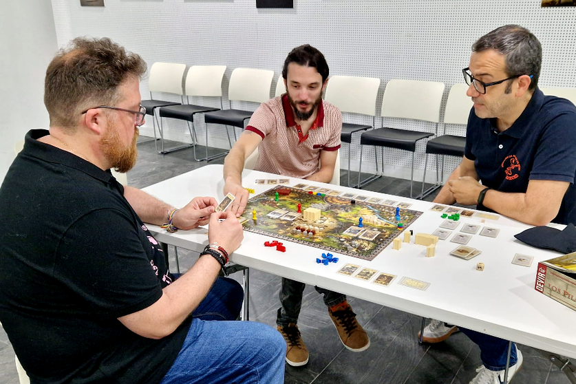 Jornada de juegos de mesa de la mano de 'El Solitario' / Laura Ortiz