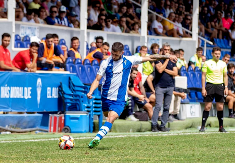 Ag&uuml;ero, nuevo jugador de la AD Ceuta FC