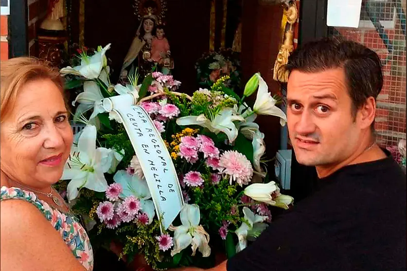 Ofrenda floral de la Casa de Ceuta en Melilla a la Virgen del Carmen