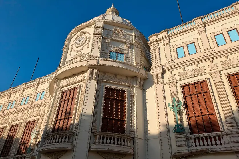 P&oacute;rtico de entrada de la feria de 2024
