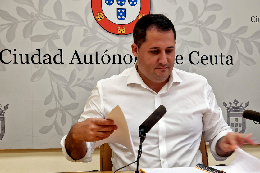 El portavoz del Gobierno, Alejandro Ram&iacute;rez, durante su comparecencia de este martes / Laura Ortiz