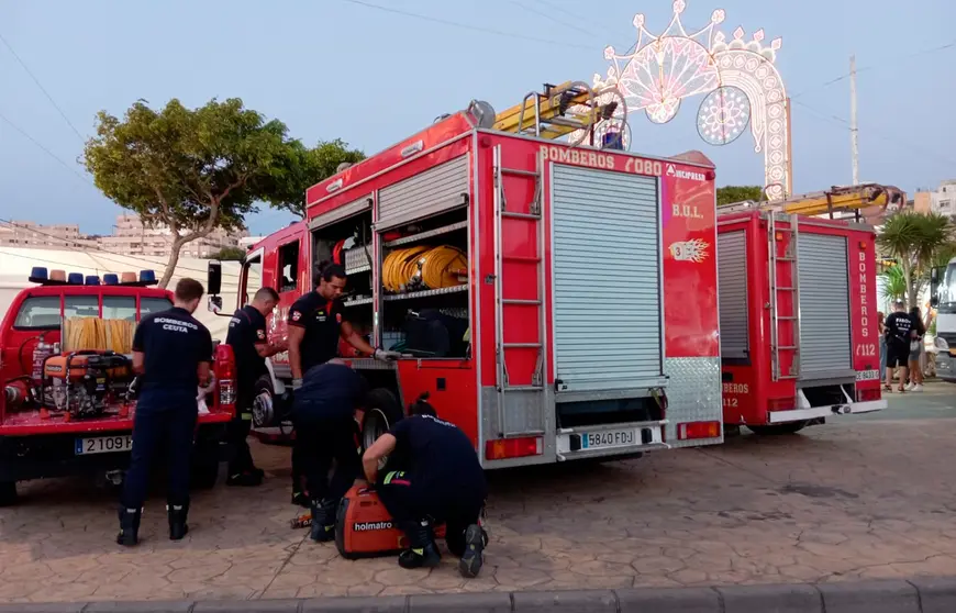 Bomberos en el Recinto Ferial