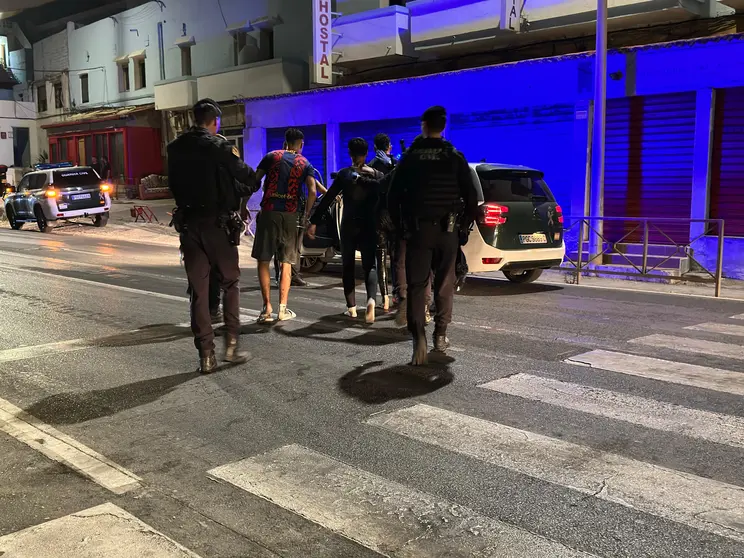 Varios inmigrantes interceptados en la Almadraba / Archivo
