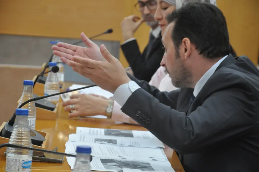  El diputado de Vox, Juan Sergio Redondo, durante la sesi&oacute;n plenaria 