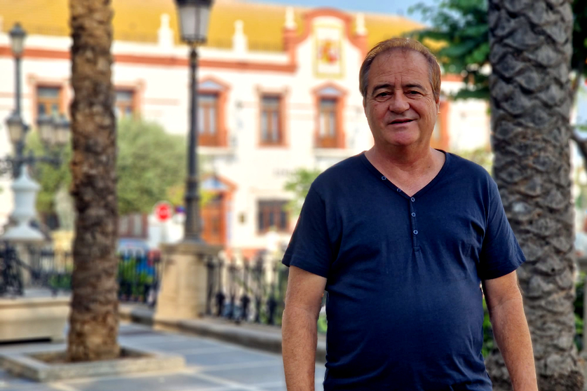Gustavo Rodr&iacute;guez, examinador de Tr&aacute;fico durante los &uacute;ltimos 30 a&ntilde;os, se ha jubilado / Laura Ortiz