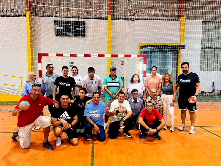 El Club Balonmano Ram&oacute;n y Cajal celebra una jornada de 'Deporte Inclusivo'