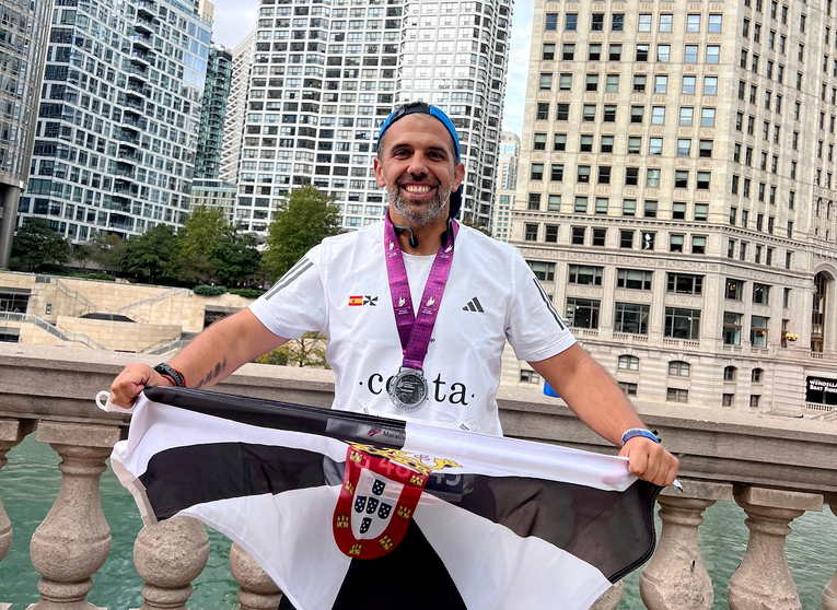 Claudio Alarc&oacute;n conquista un nuevo reto_ la Marat&oacute;n de Chicago