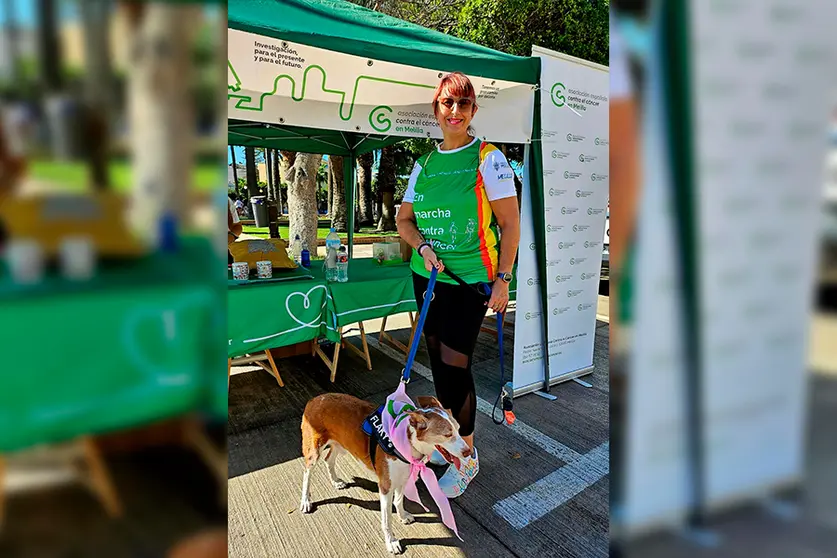 Cristina Elena Dom&iacute;nguez,  Vocal de Cultura, y su mascota "Flaki"