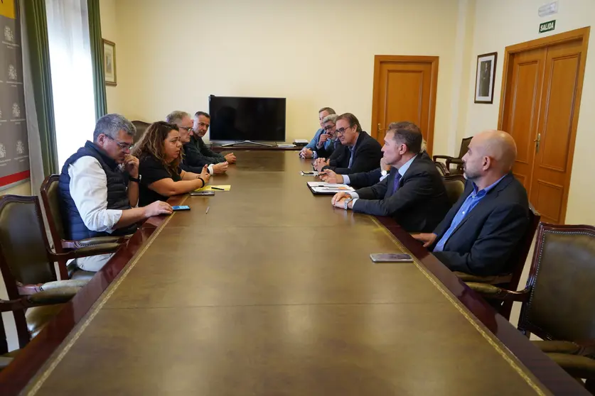  Reunión entre el CESM, delegaci&oacute;n del Gobierno e Ingesa 