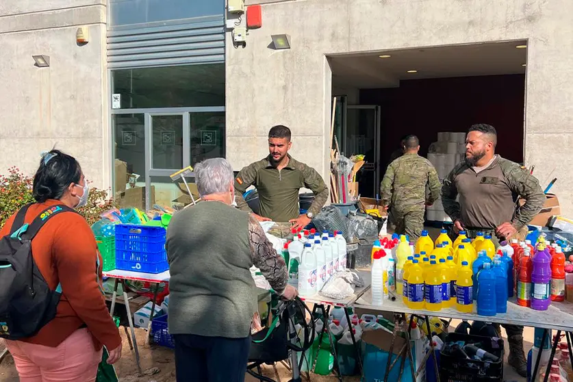 Los Regulares de Ceuta contin&uacute;an su labor en Algemesi