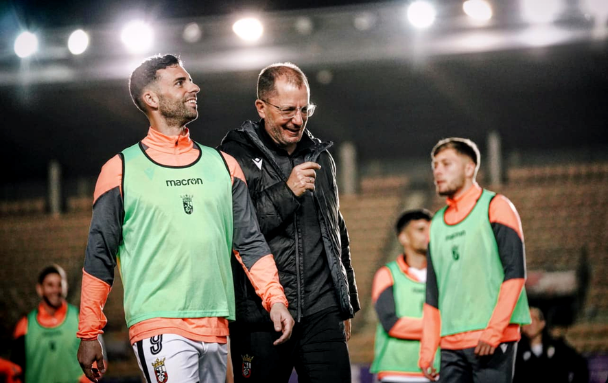 Rodri R&iacute;os junto a Jos&eacute; Juan Romero en el Municipal de Chap&iacute;n. Foto: AD Ceuta FC