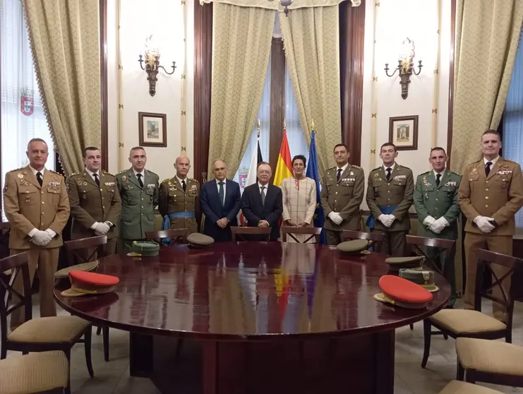 Recepci&oacute;n de los nuevos coroneles que asumir&aacute;n responsabilidades en la Comandancia General de Ceuta (COMGECEU
