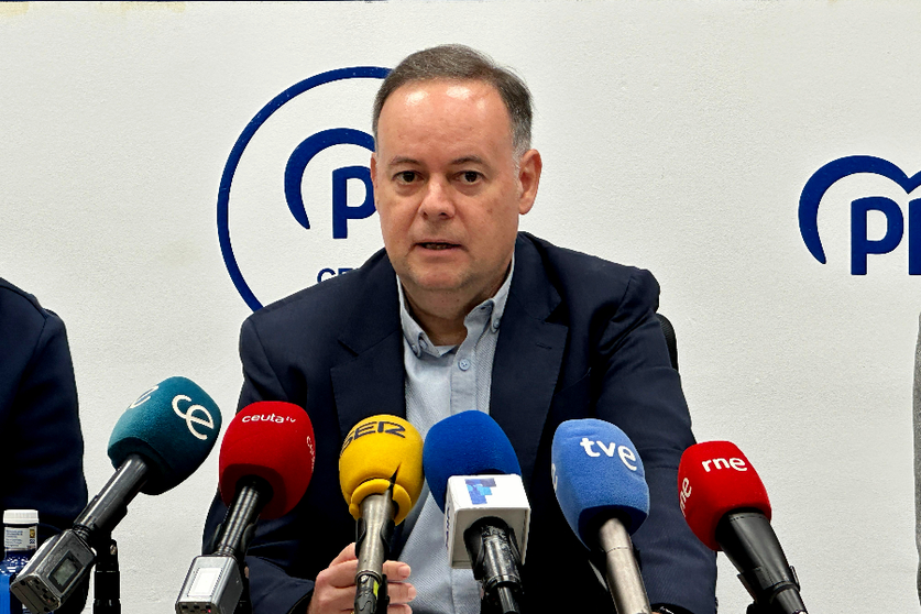 El diputado por Ceuta, Javier Celaya, durante una de sus comparecencias en la sede del PP / Mohammed Ettouileb