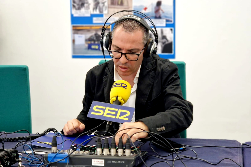 El periodista Antonio Mart&iacute;n Garc&iacute;a, galardonado con el Premio Defensa 2024 en su modalidad de radio / Laura Ortiz
