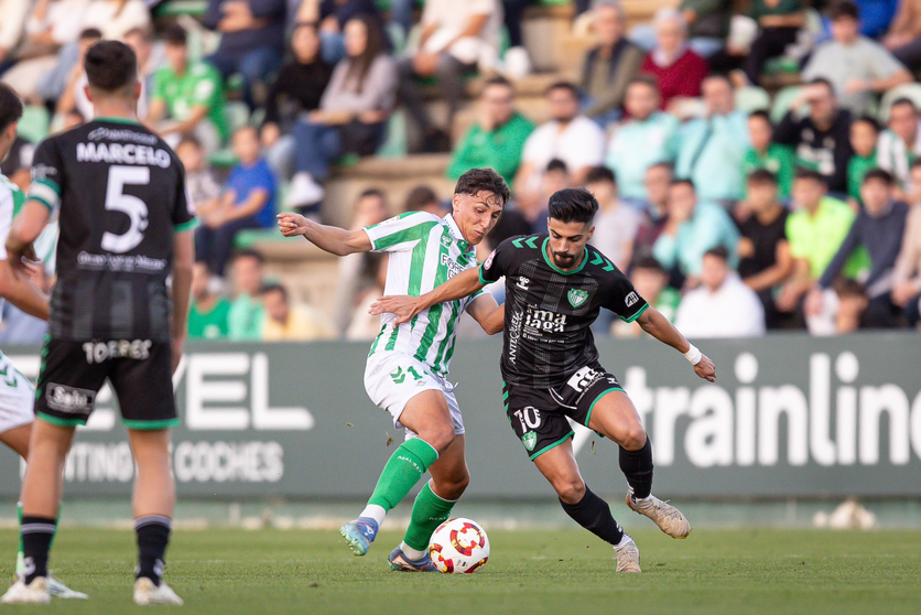 Chema N&uacute;&ntilde;ez, jugador del Antequera CF