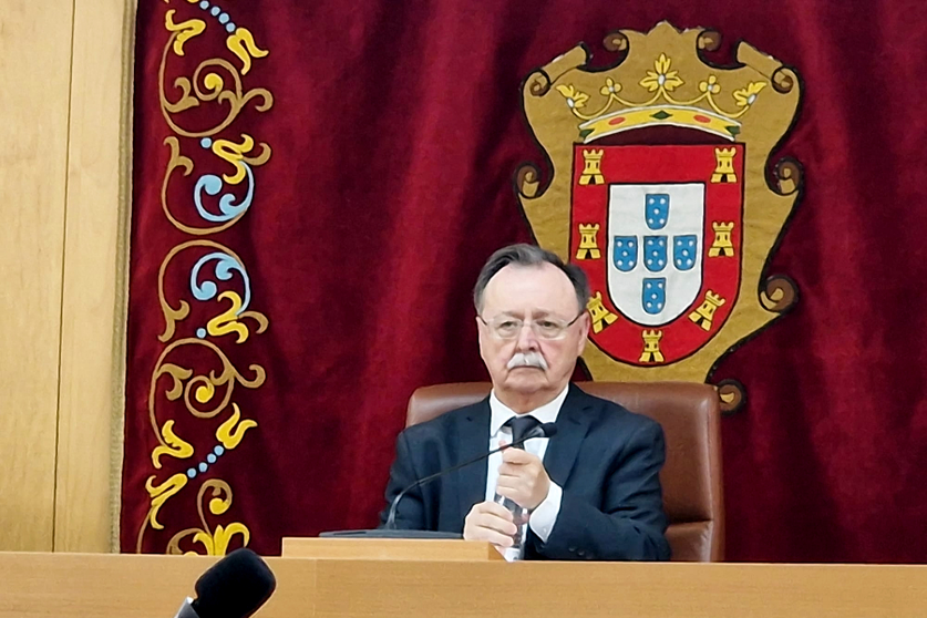 El presidente de la Ciudad durante una sesi&oacute;n plenaria / Archivo